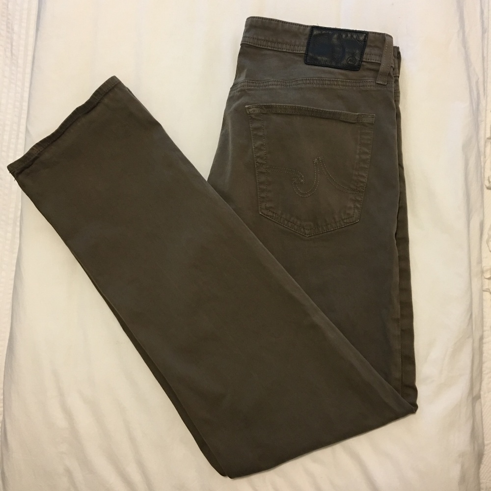 AG The Graduate Men's Tailored Leg